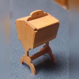 Shackman Dollhouse Wooden Sewing Box